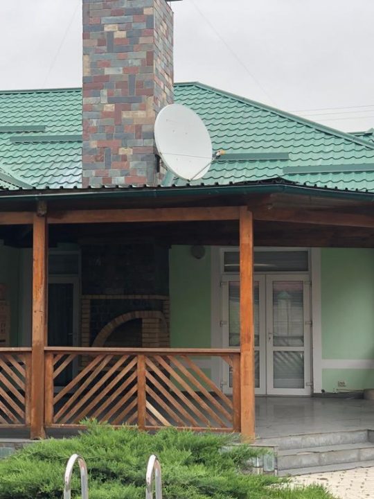 Продается дом   С восхитительным ландшафтным дизайном ✨ Район Ахунбаева/ Карадаринская